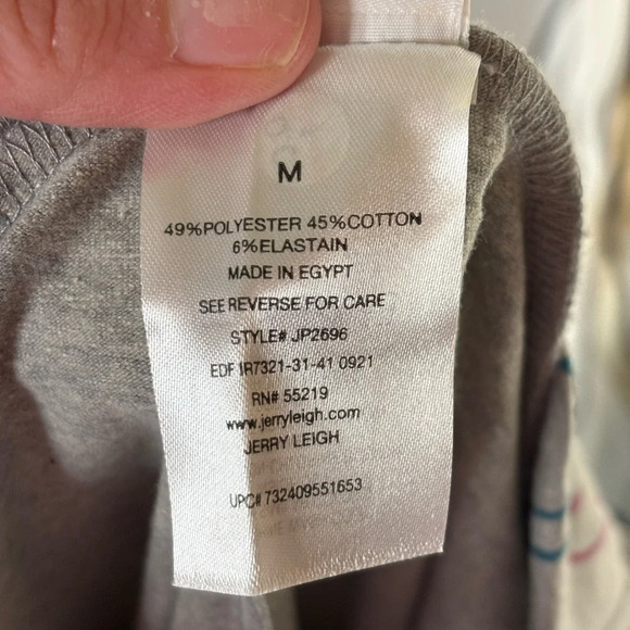 New with tags, womens size medium leggings, #H727 - Picture 4 of 5